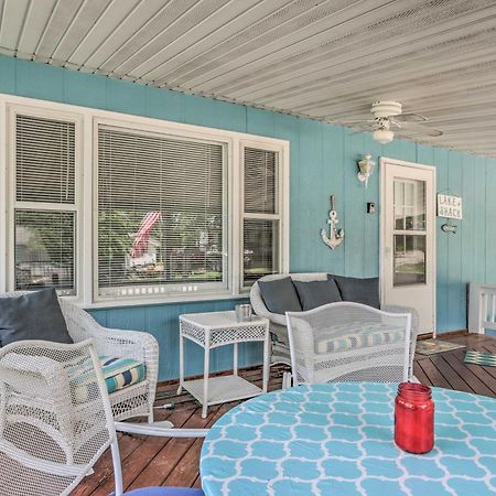 Cheerful Camdenton Cottage Steps To Lake! Luaran gambar