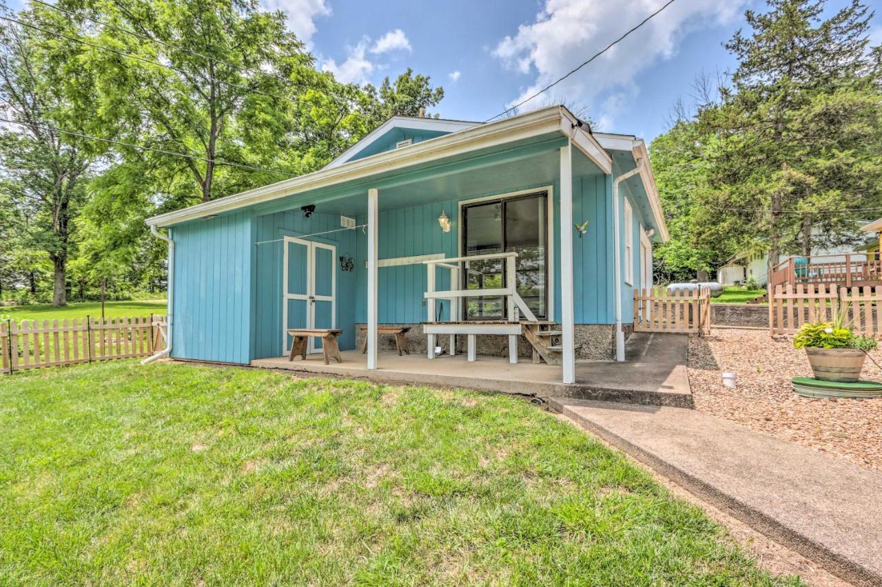 Cheerful Camdenton Cottage Steps To Lake! Luaran gambar